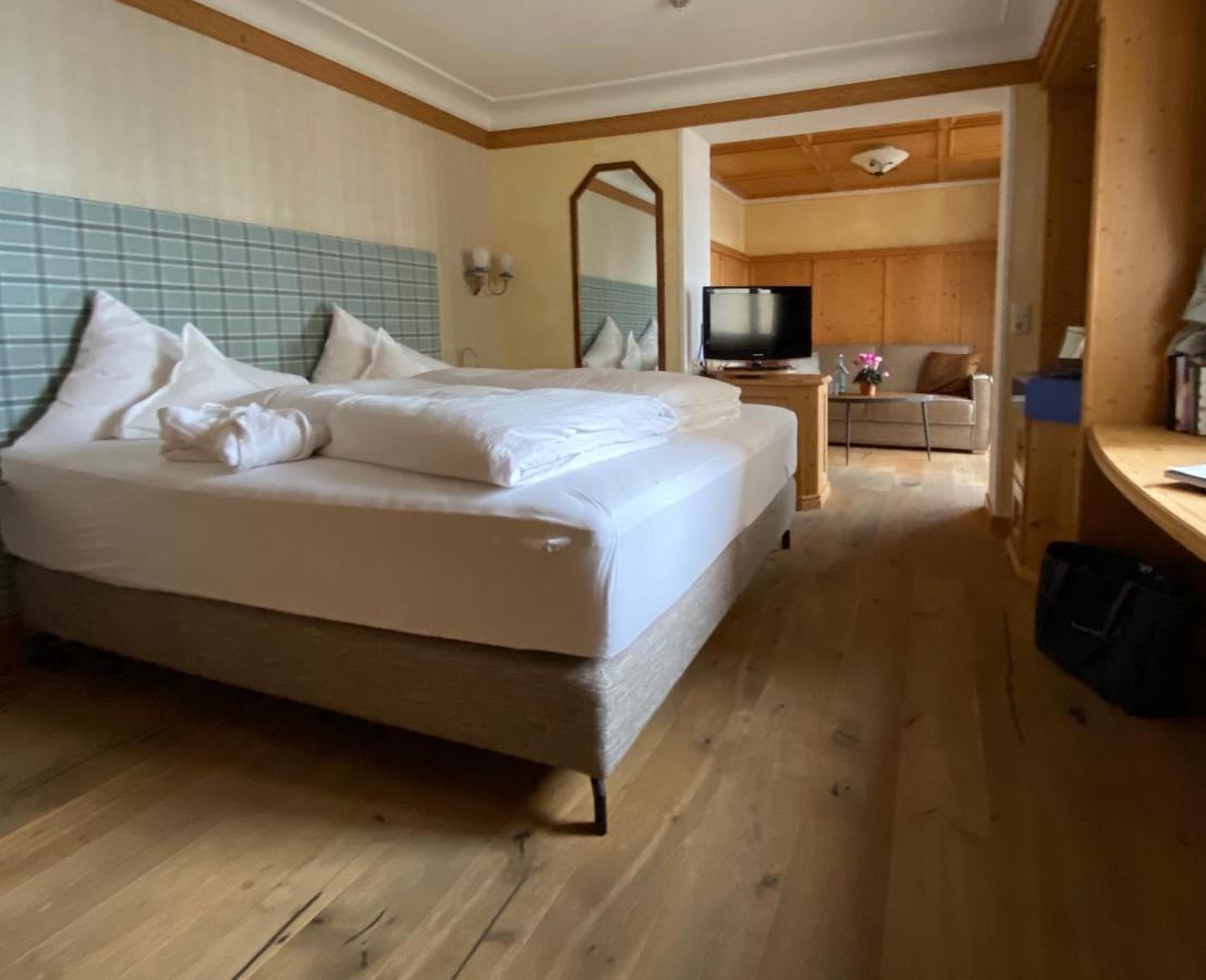 Hotel Hohenfels Таннхайм Экстерьер фото